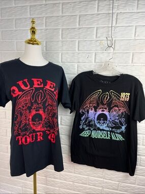 QUEEN BUNDLE OF TWO BAND T SHIRTS OFFICIAL MERCH 100% COTTON SZ MD